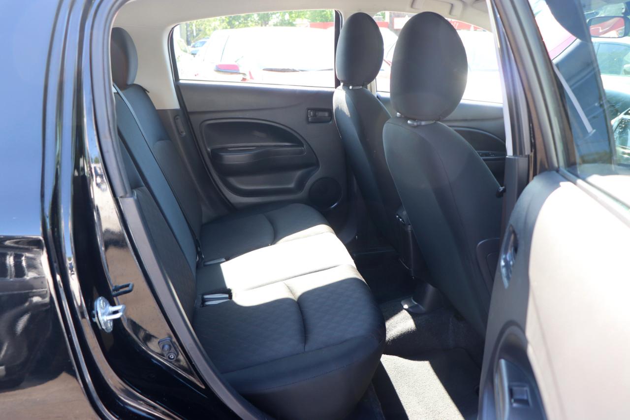 Mitsubishi Mirage ES CVT 2024