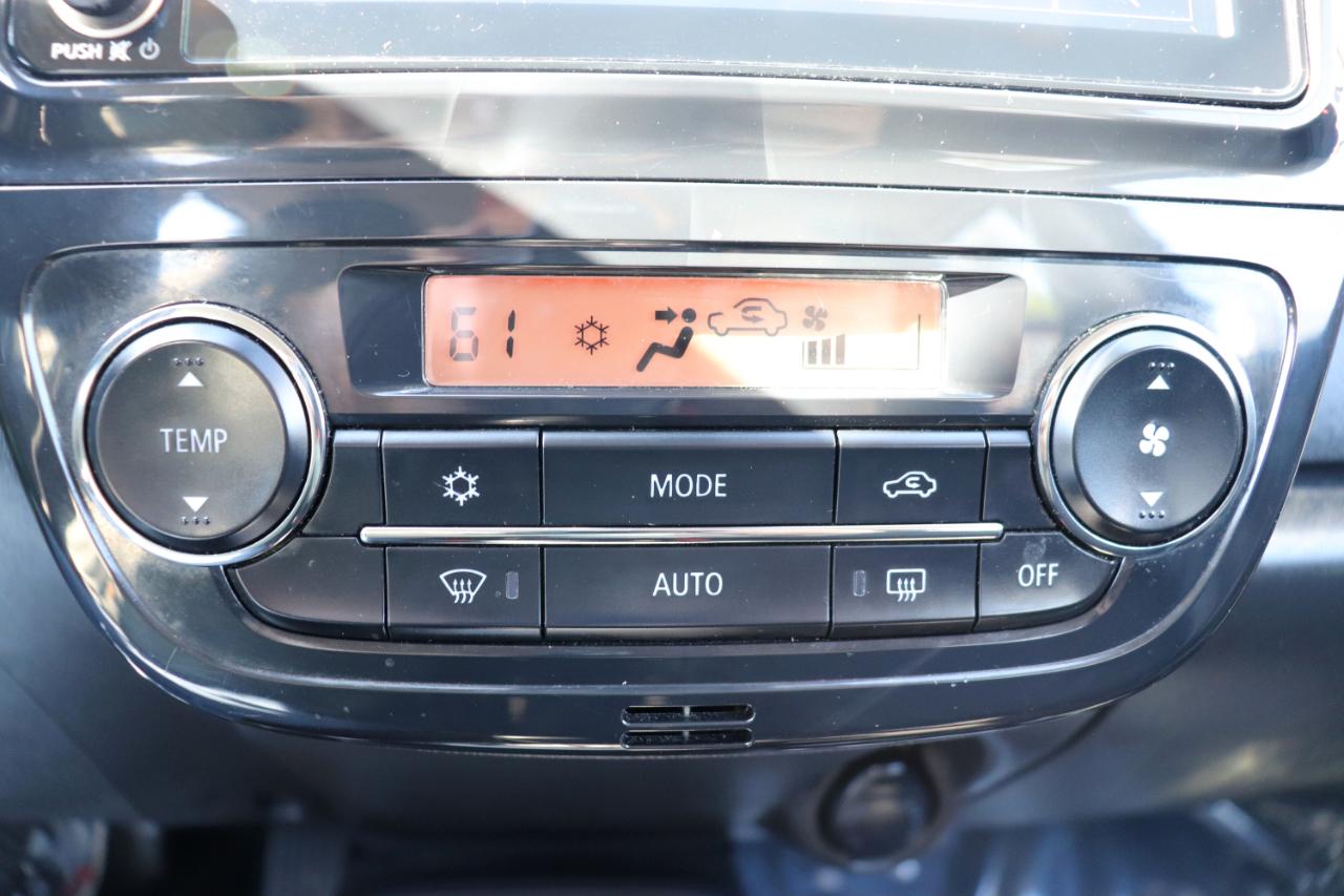 Mitsubishi Mirage ES CVT 2024