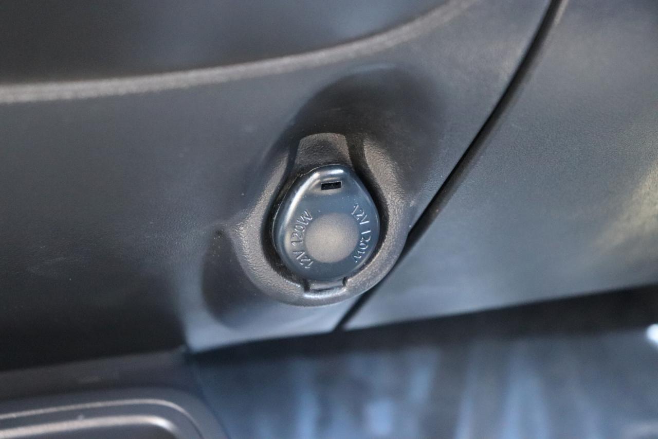 Mitsubishi Mirage ES CVT 2024