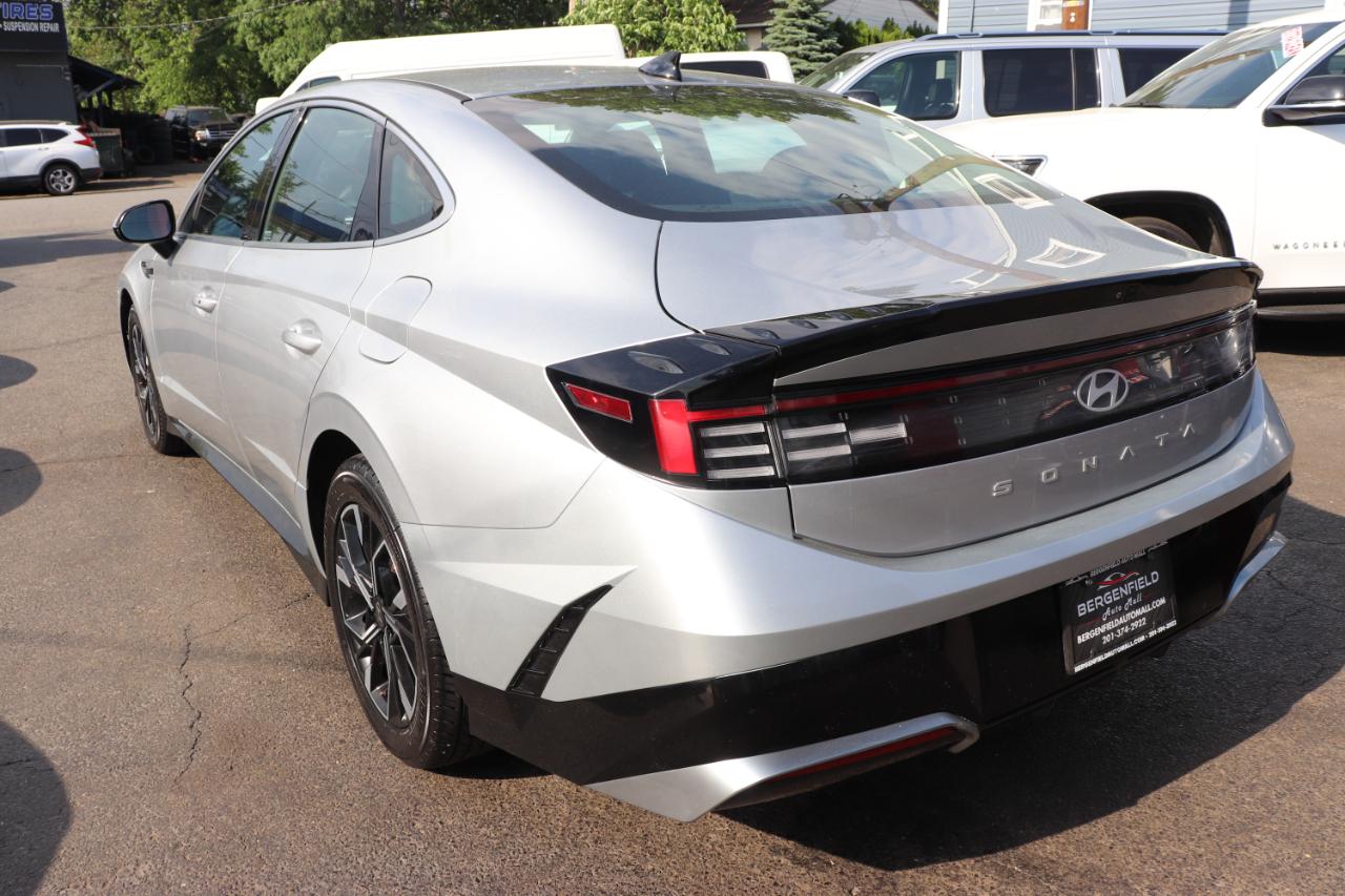 Hyundai Sonata SEL FWD 2025