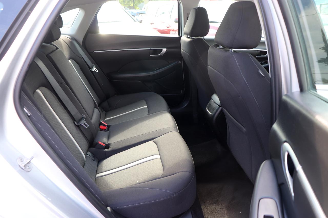 Hyundai Sonata SEL FWD 2025