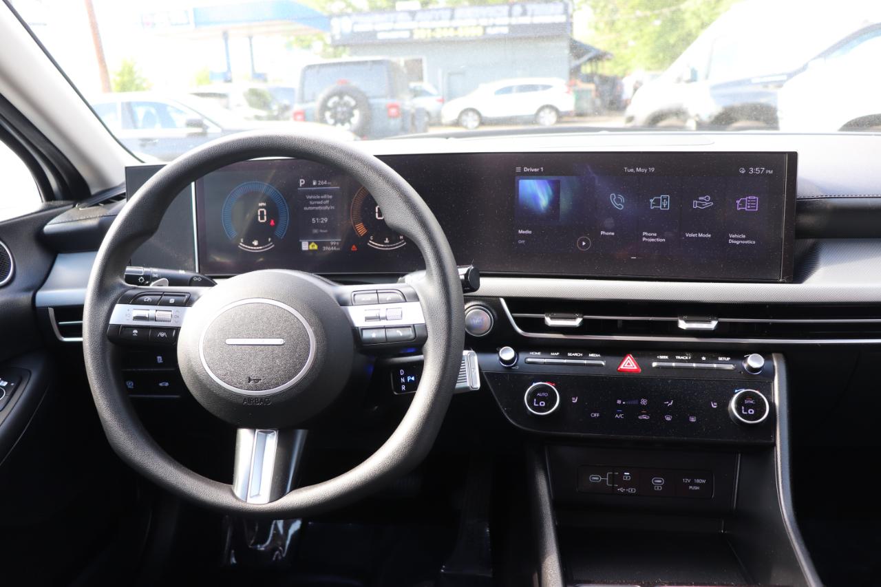 Hyundai Sonata SEL FWD 2025