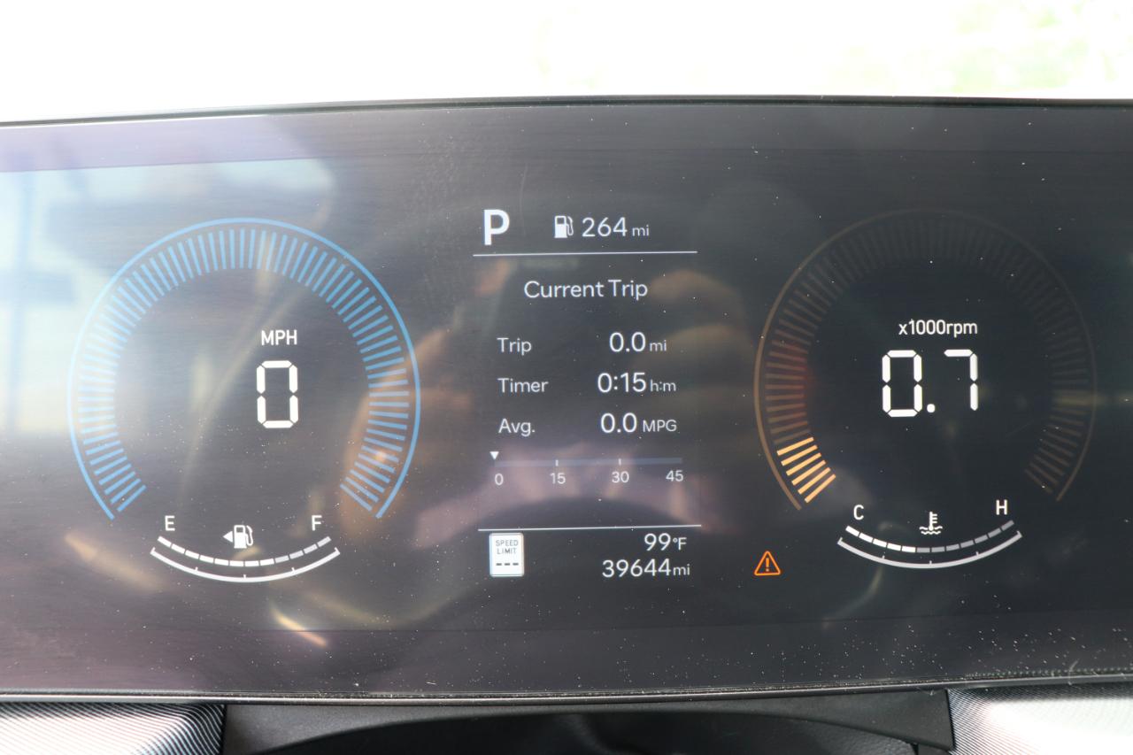 Hyundai Sonata SEL FWD 2025