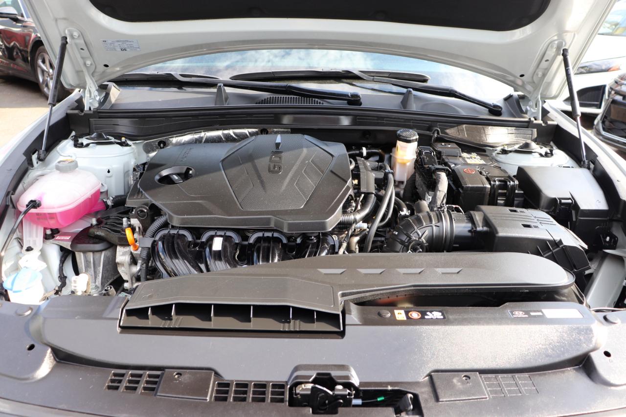 Hyundai Sonata SEL FWD 2025