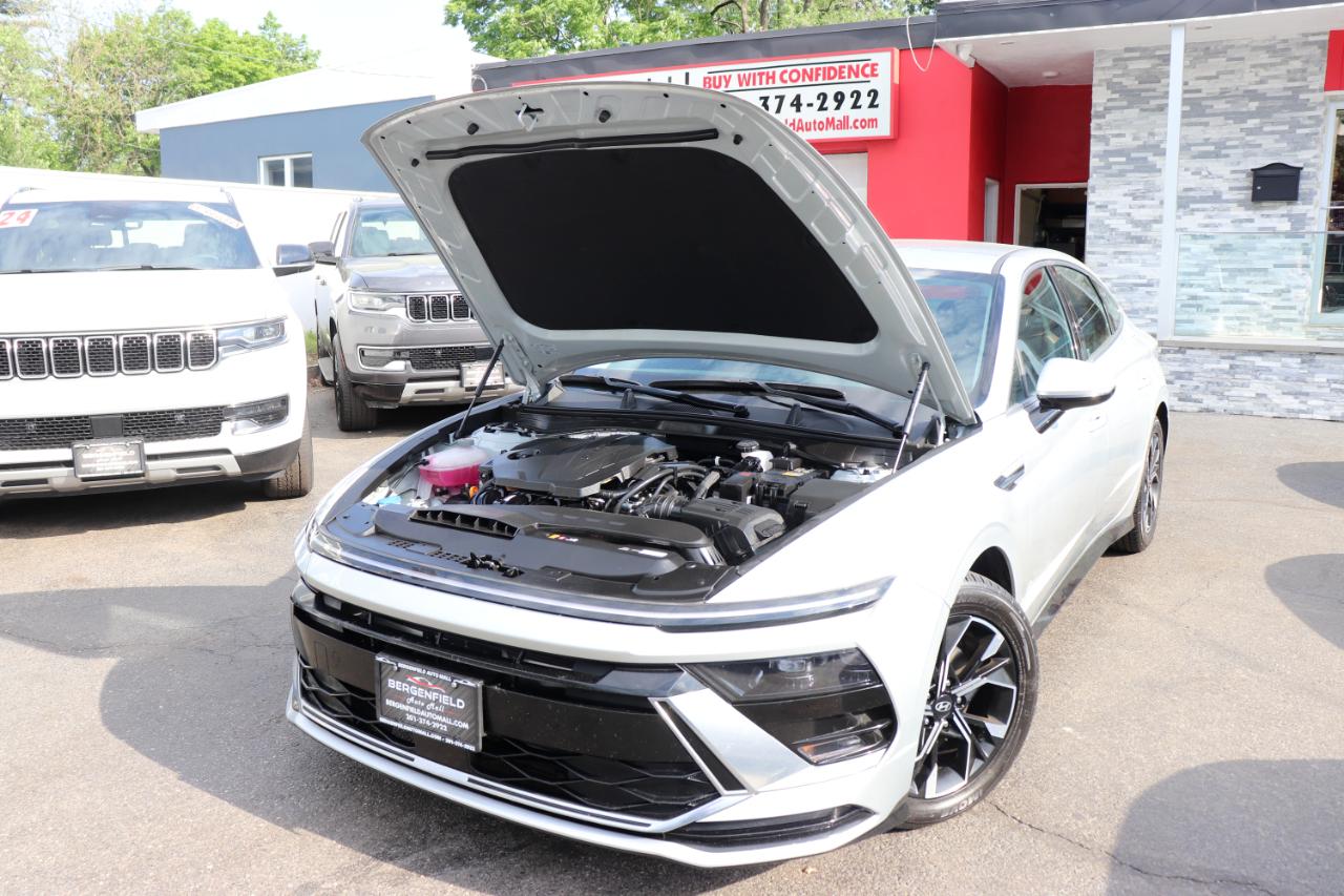 Hyundai Sonata SEL FWD 2025