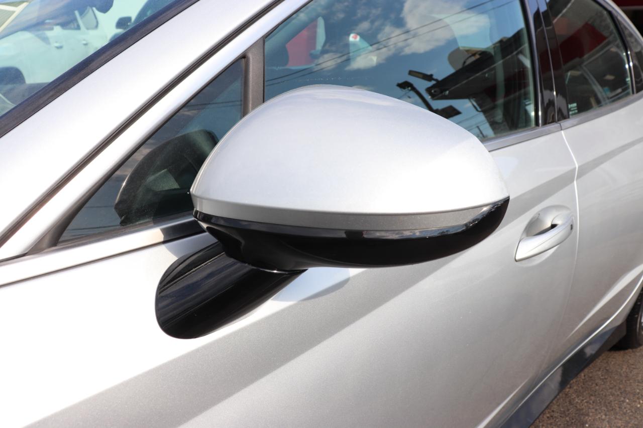 Hyundai Sonata SEL FWD 2025