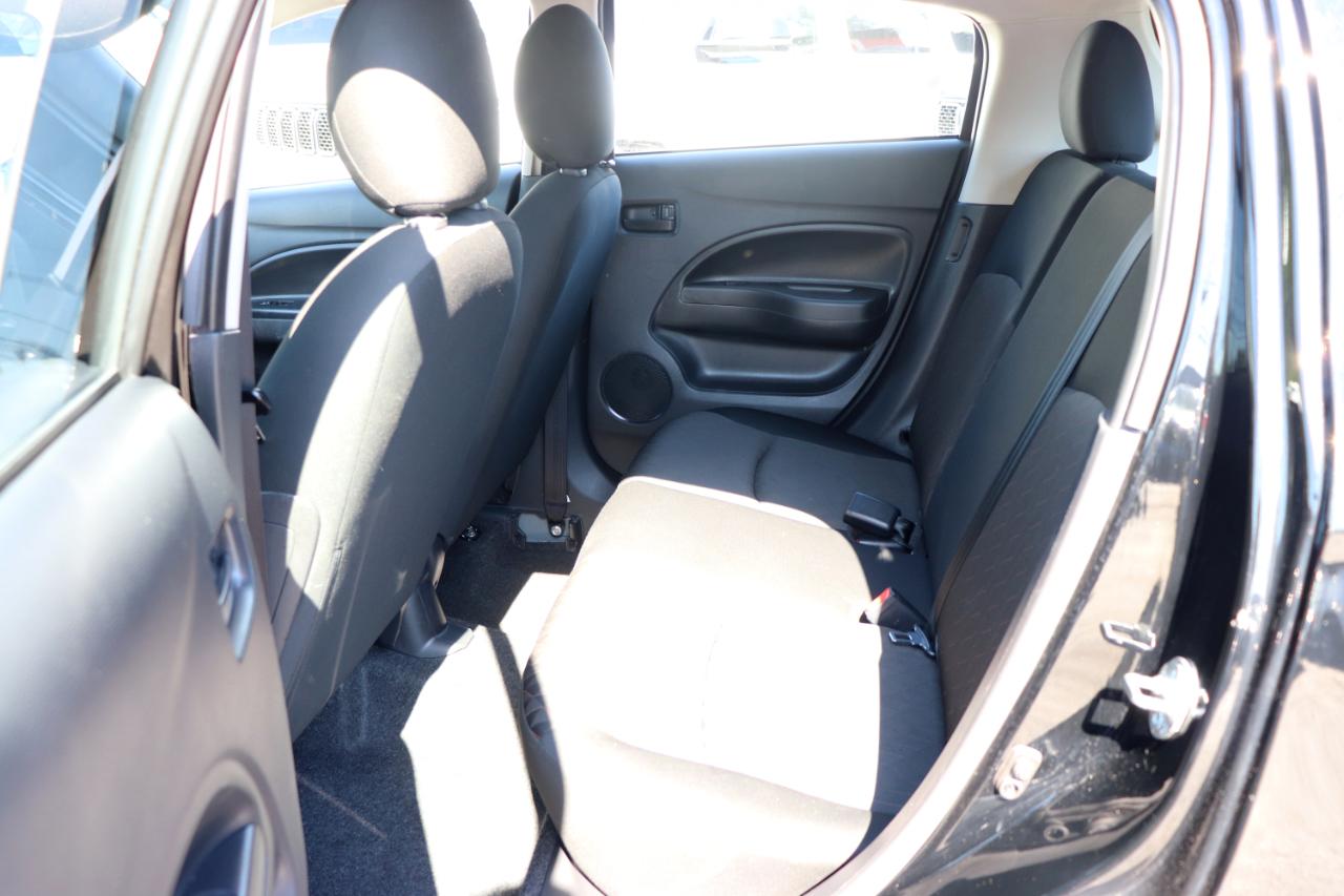 Mitsubishi Mirage ES CVT 2024