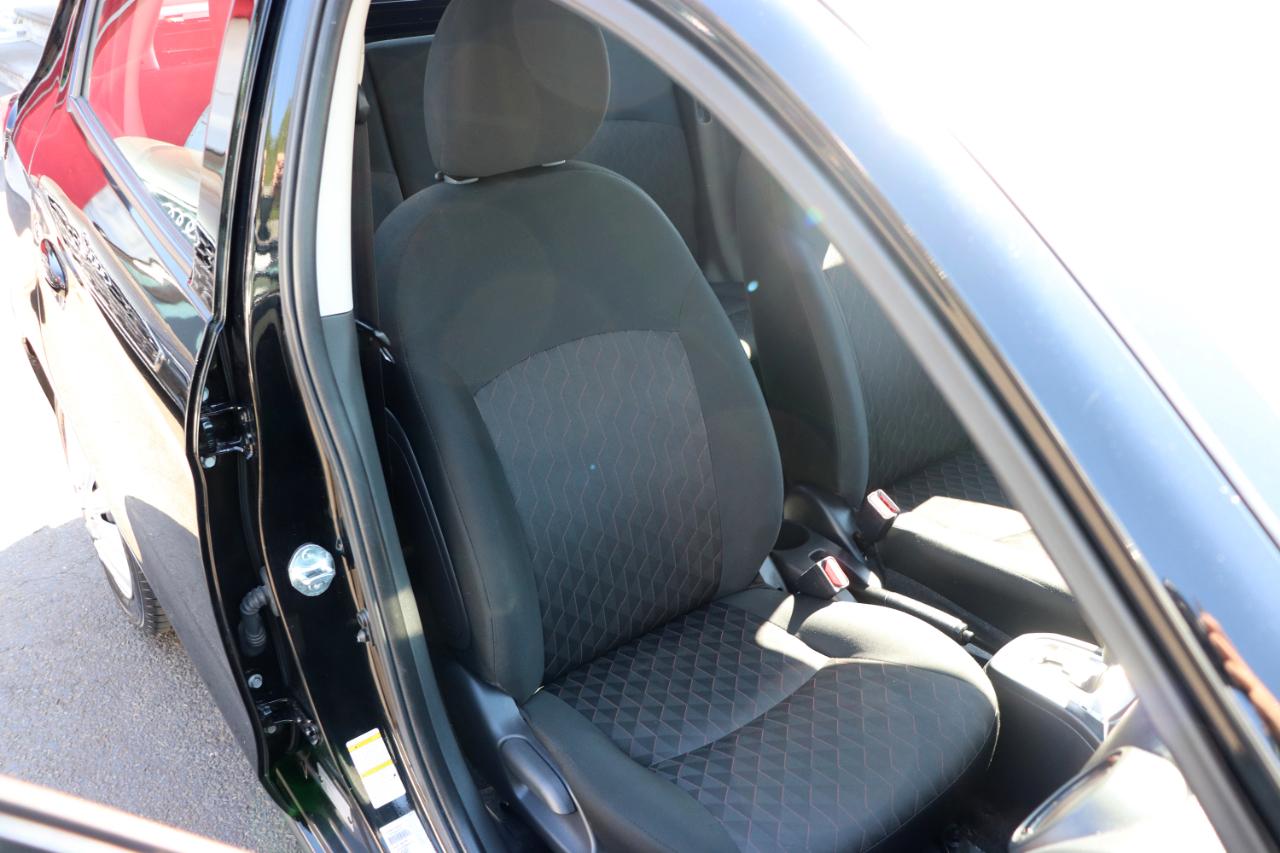 Mitsubishi Mirage ES CVT 2024