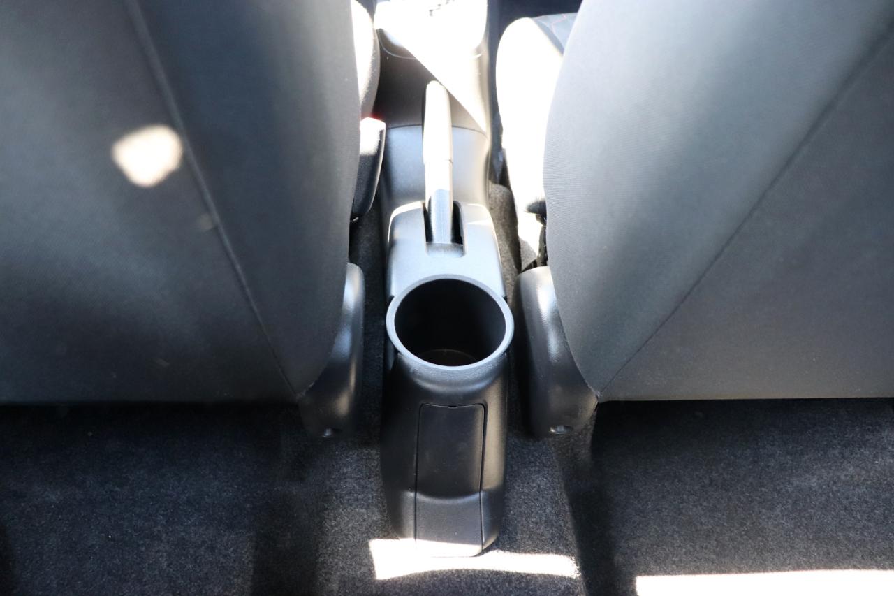 Mitsubishi Mirage ES CVT 2024