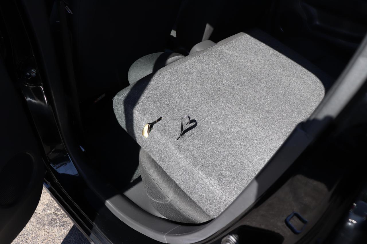 Mitsubishi Mirage ES CVT 2024