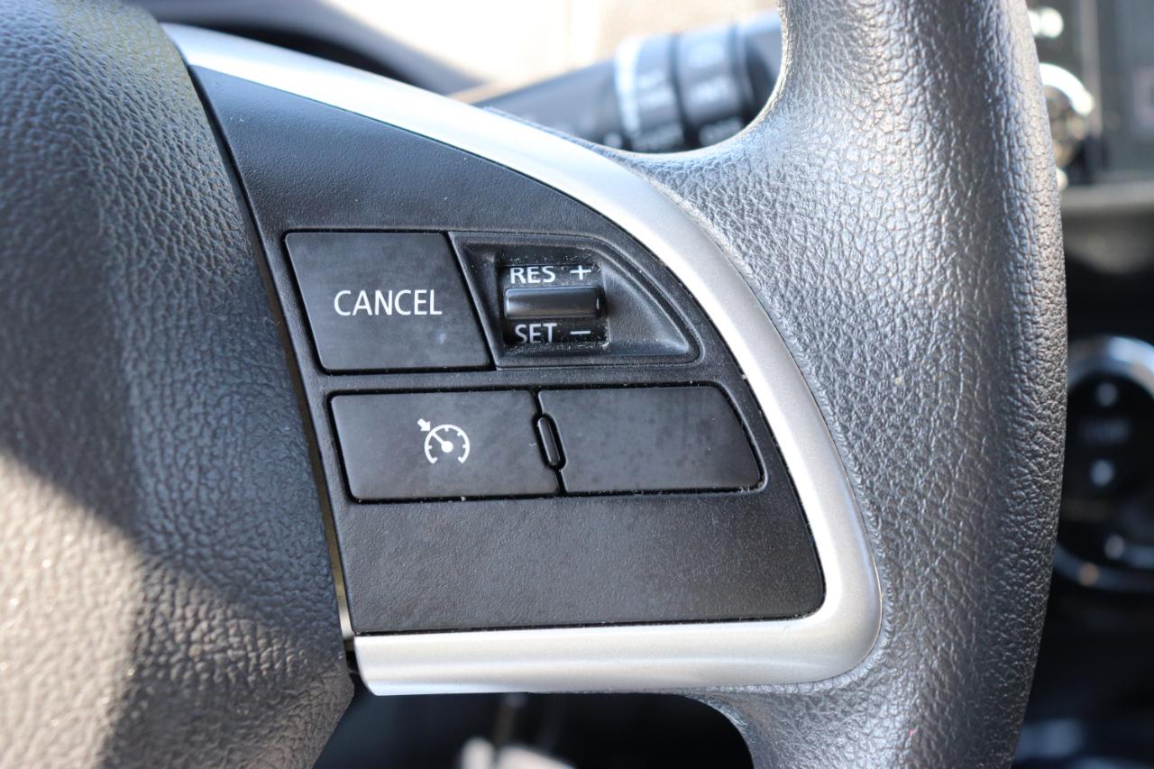 Mitsubishi Mirage ES CVT 2024