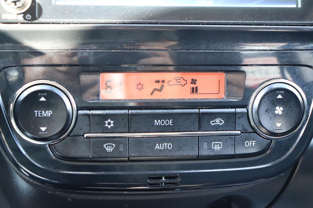 Mitsubishi Mirage ES CVT 2024