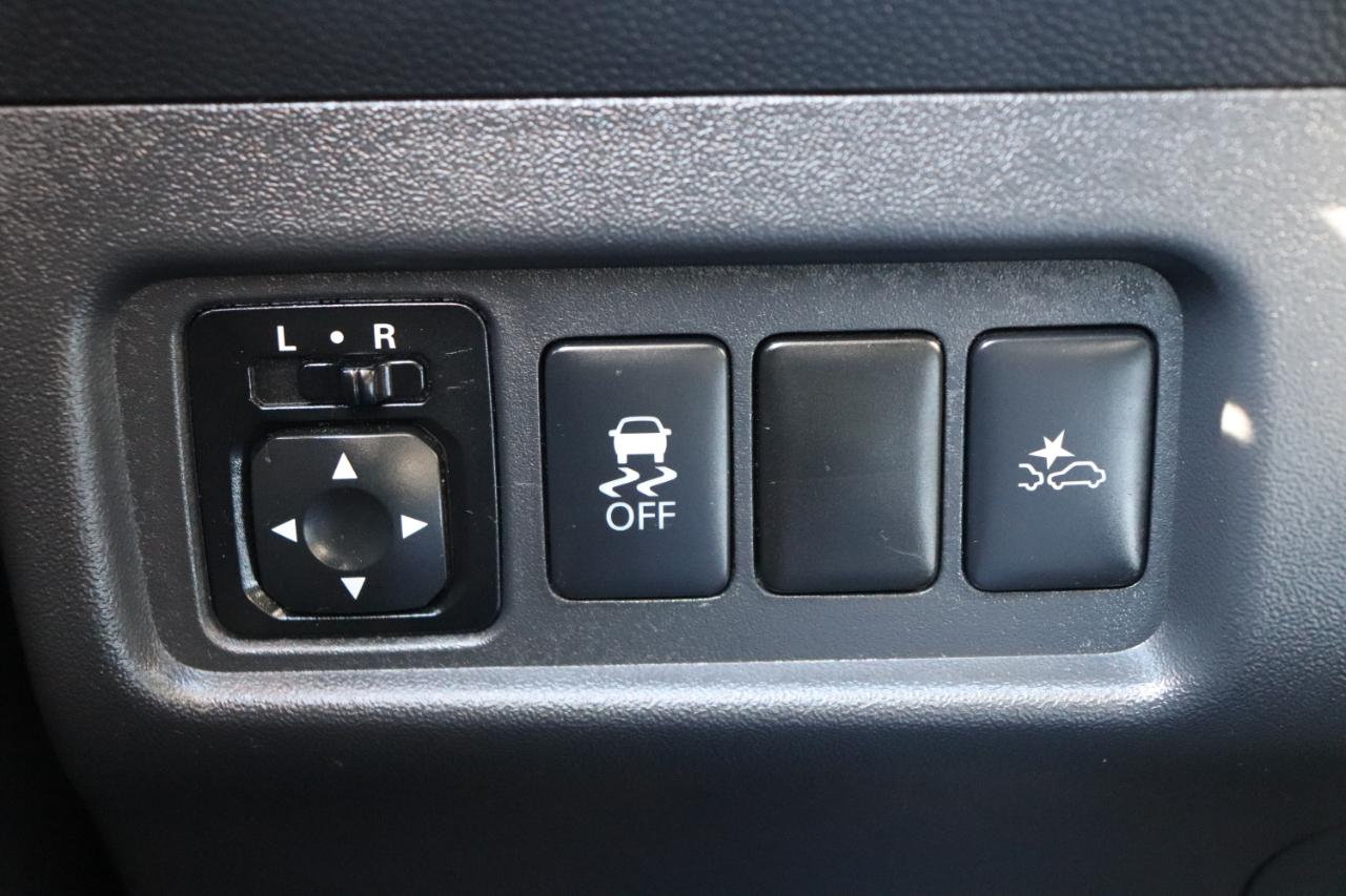 Mitsubishi Mirage ES CVT 2024