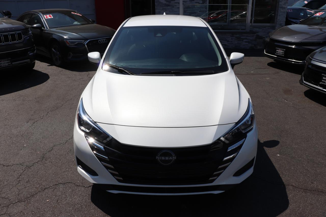 Nissan Versa SV CVT 2024