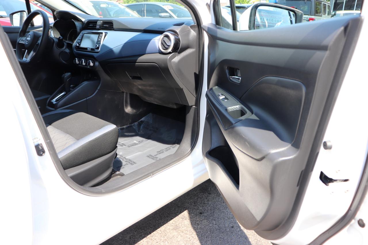 Nissan Versa SV CVT 2024