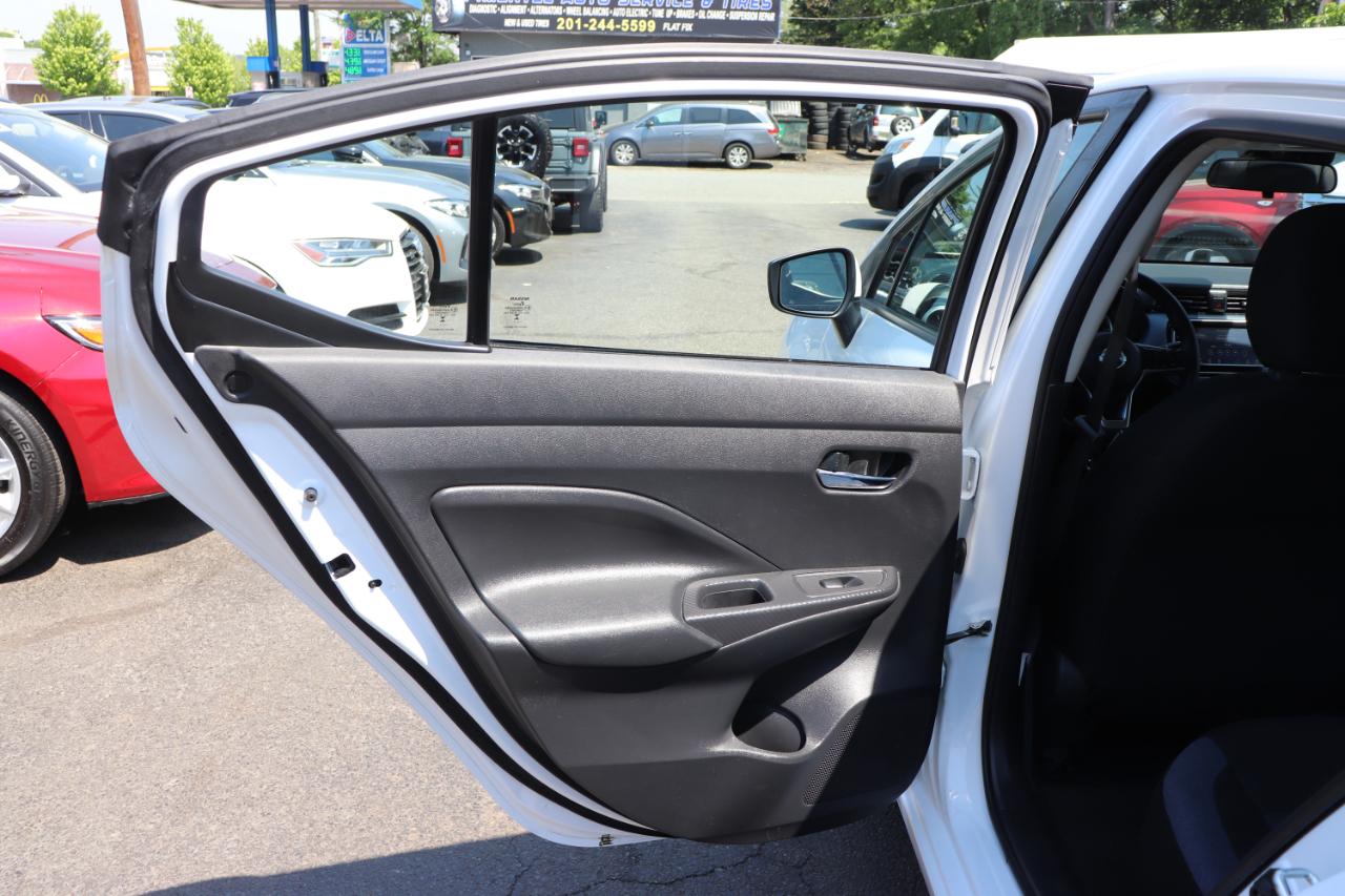 Nissan Versa SV CVT 2024