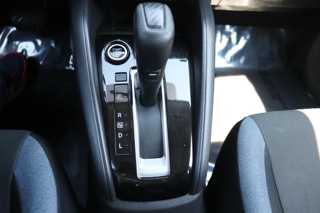 Nissan Versa SV CVT 2024