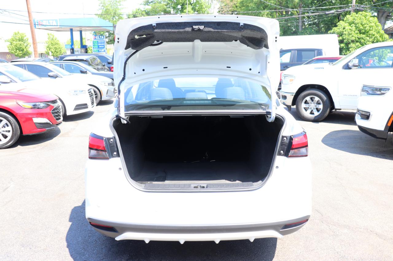 Nissan Versa SV CVT 2024