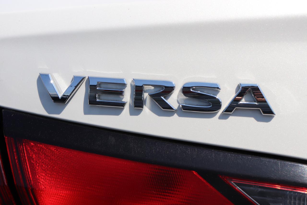 Nissan Versa SV CVT 2024