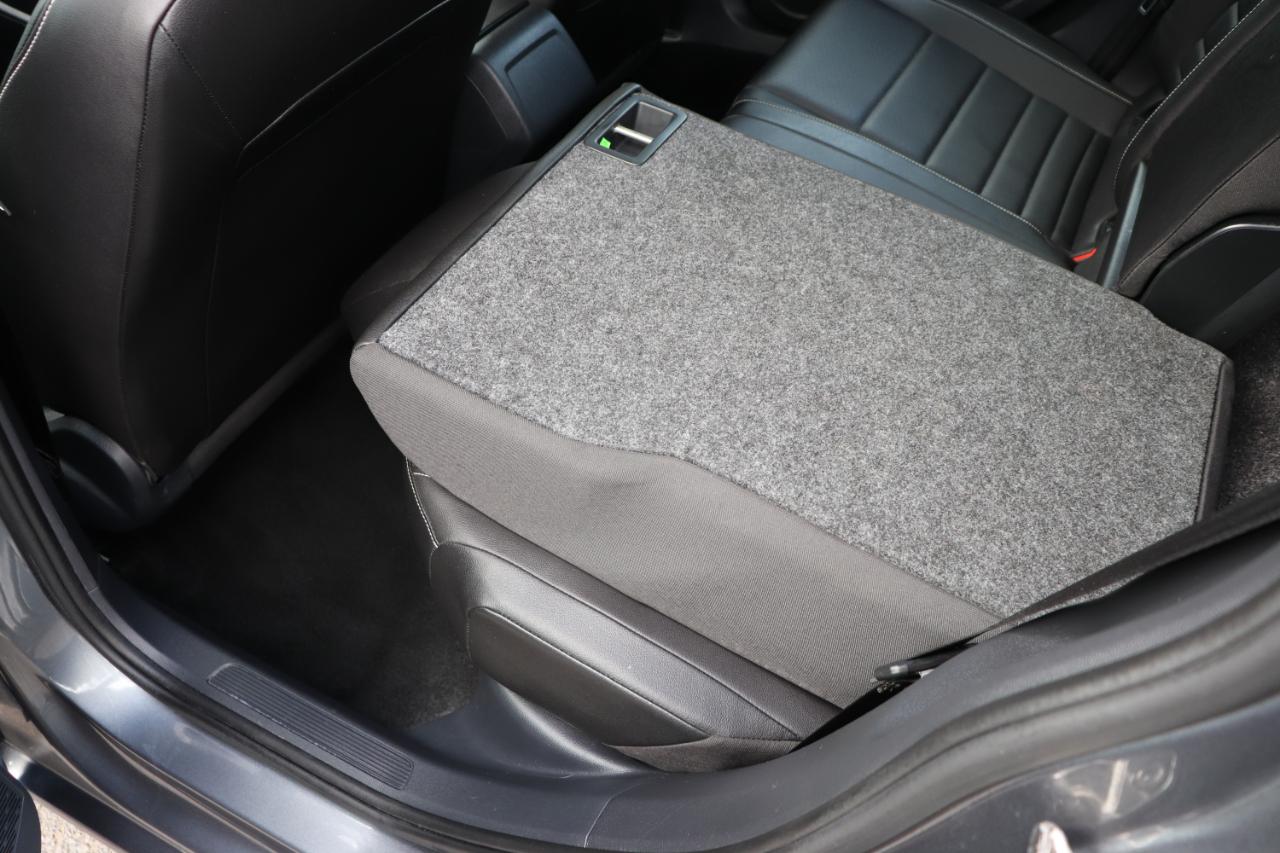 Volkswagen Jetta SE Auto 2024
