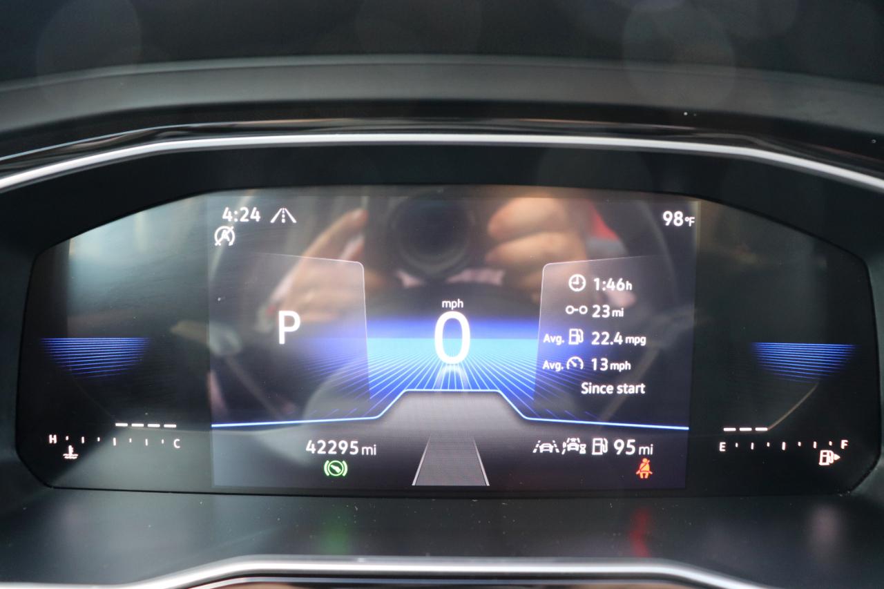 Volkswagen Jetta SE Auto 2024