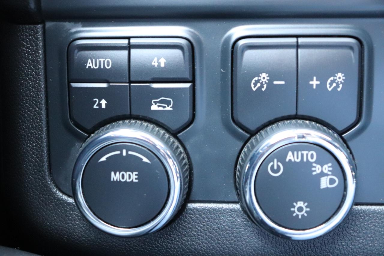 Chevrolet Tahoe 4WD 4dr LT 2025