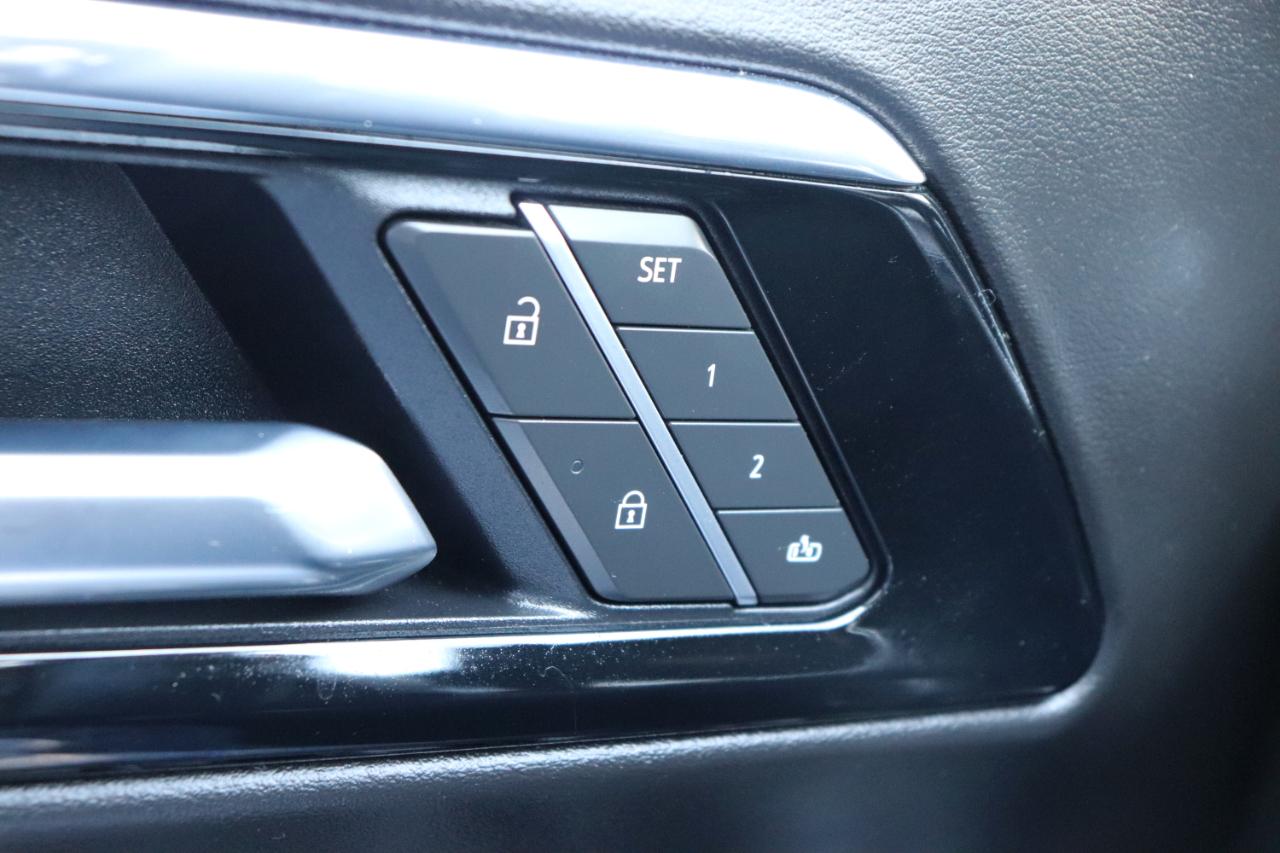 Chevrolet Tahoe 4WD 4dr LT 2025