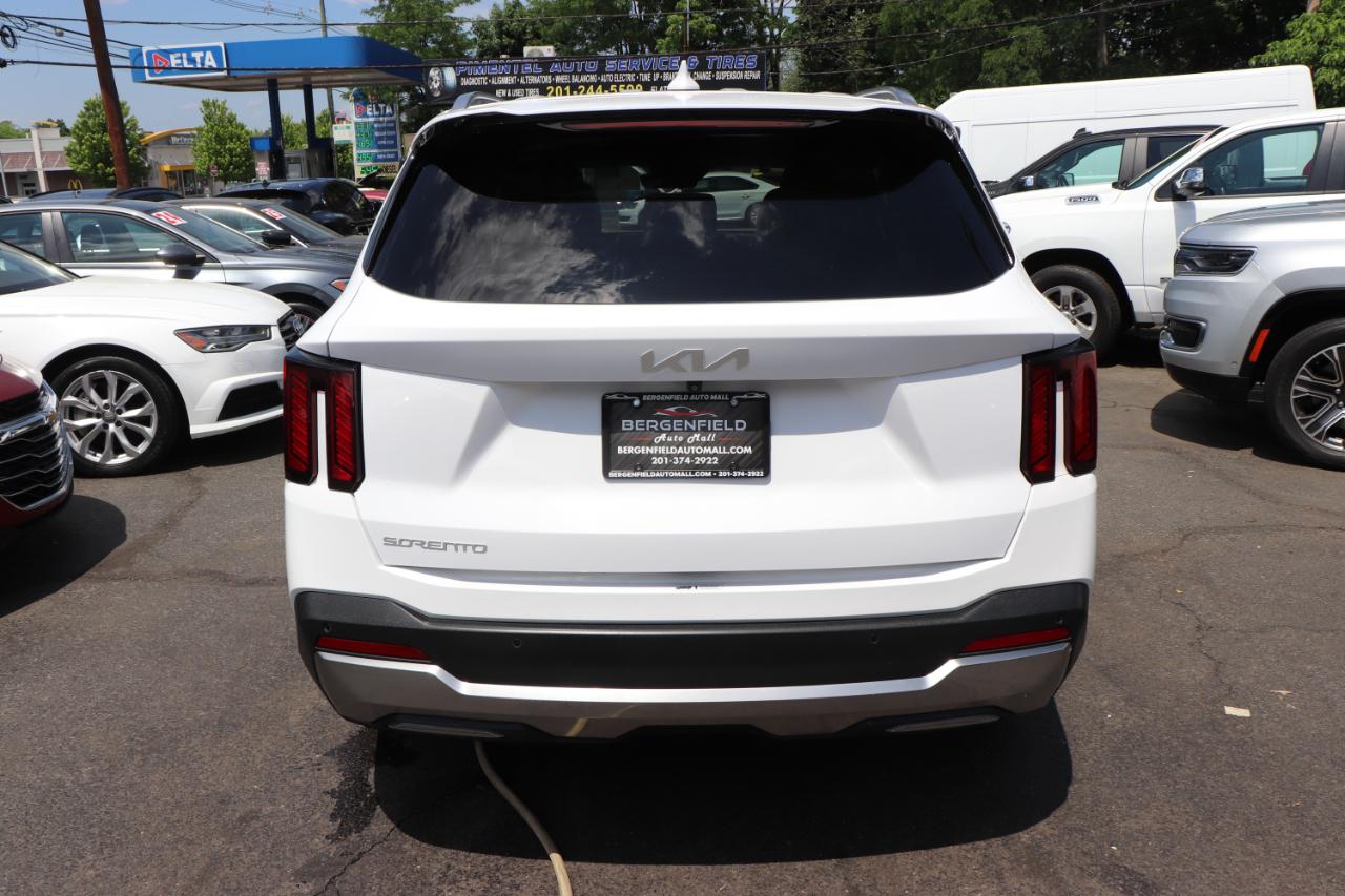 Kia Sorento S FWD 2024