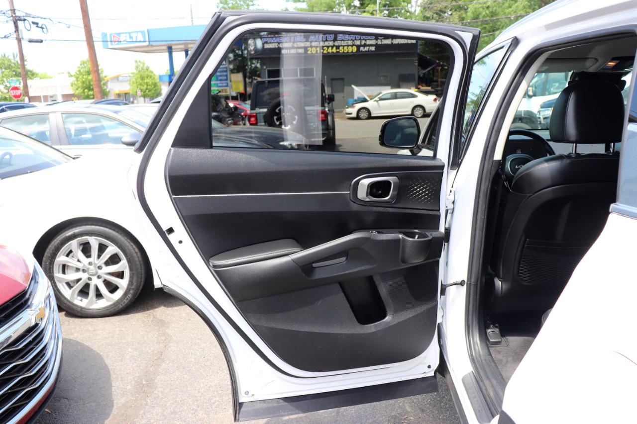 Kia Sorento S FWD 2024