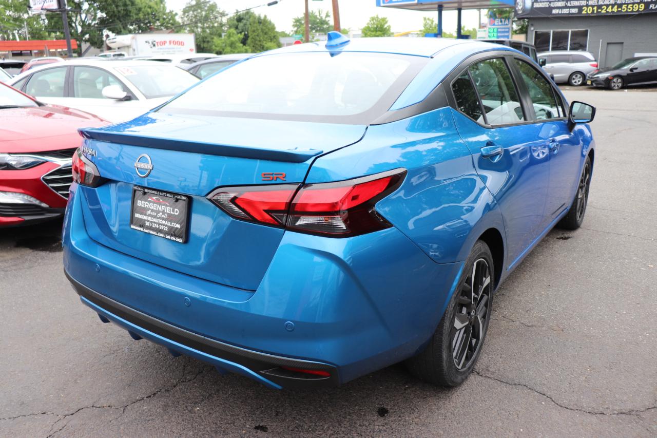 Nissan Versa SR CVT 2024