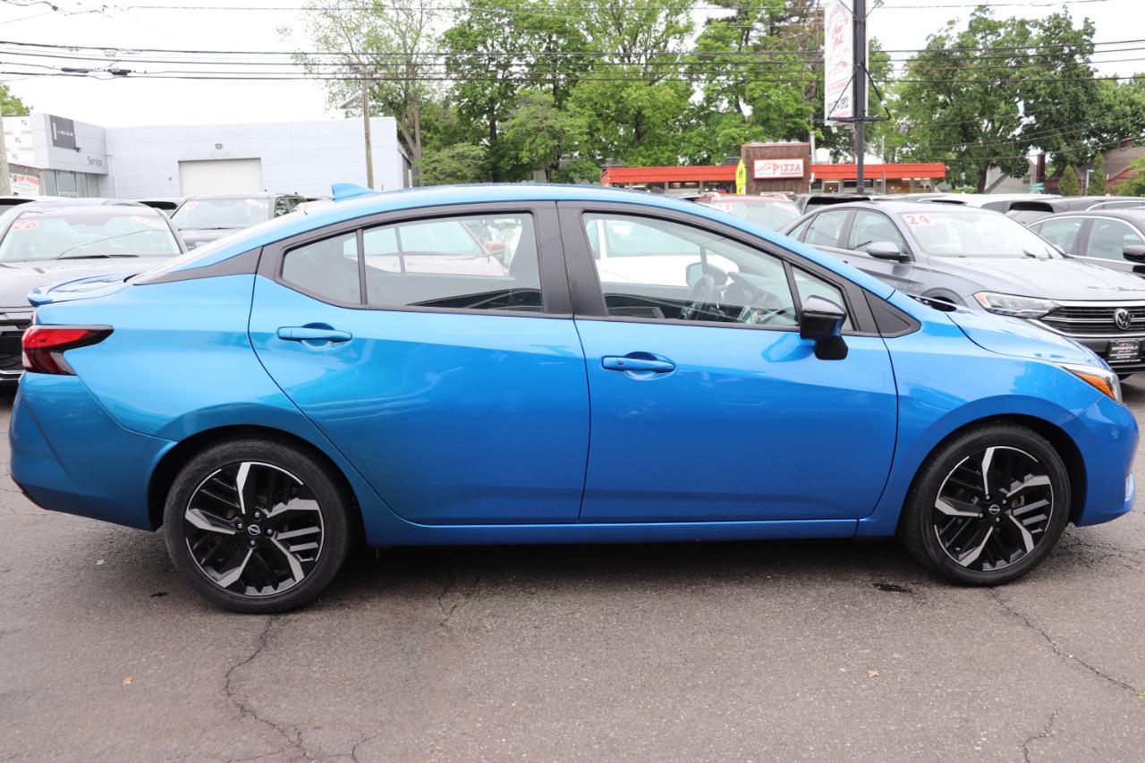 Nissan Versa SR CVT 2024