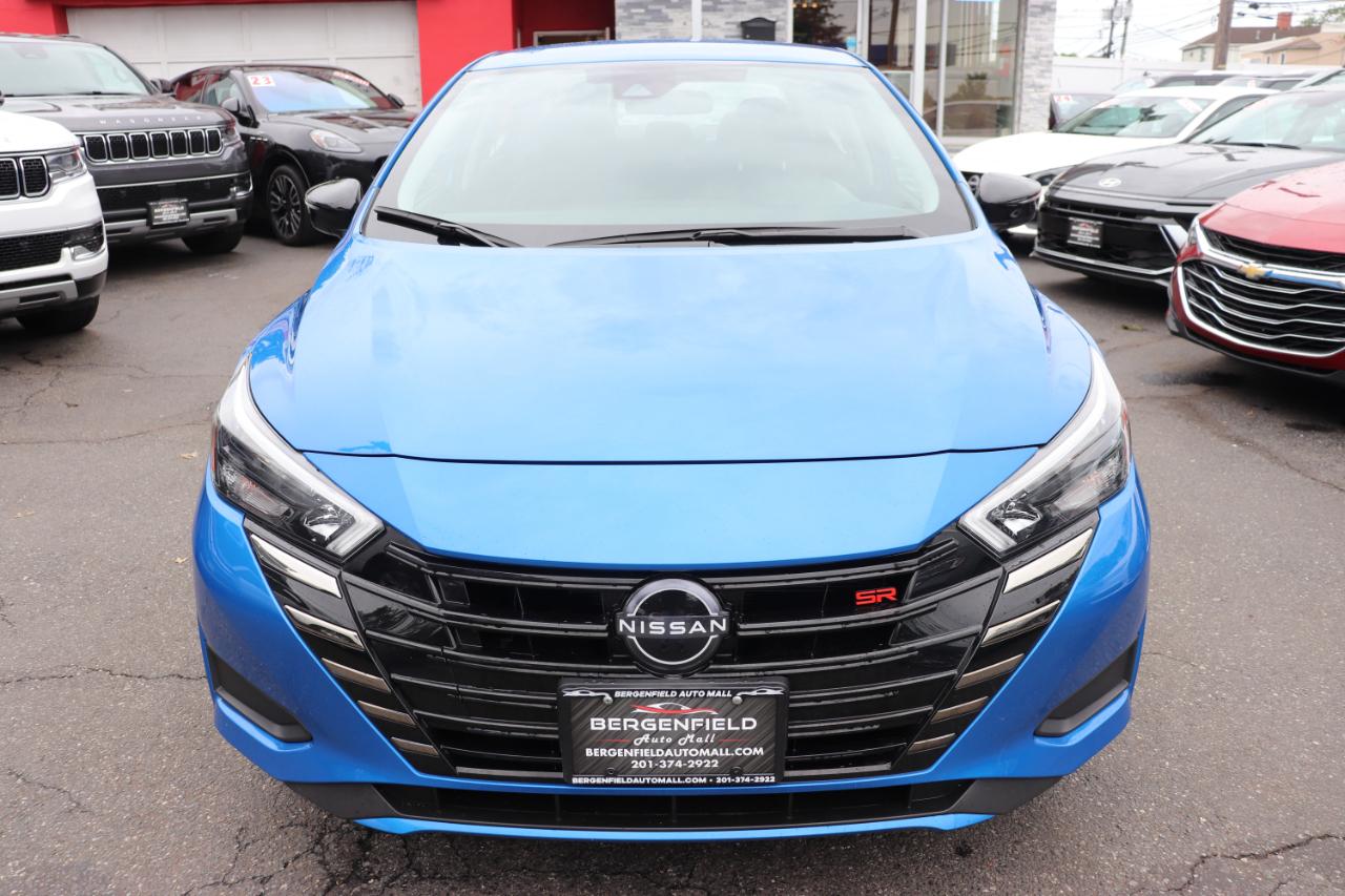 Nissan Versa SR CVT 2024