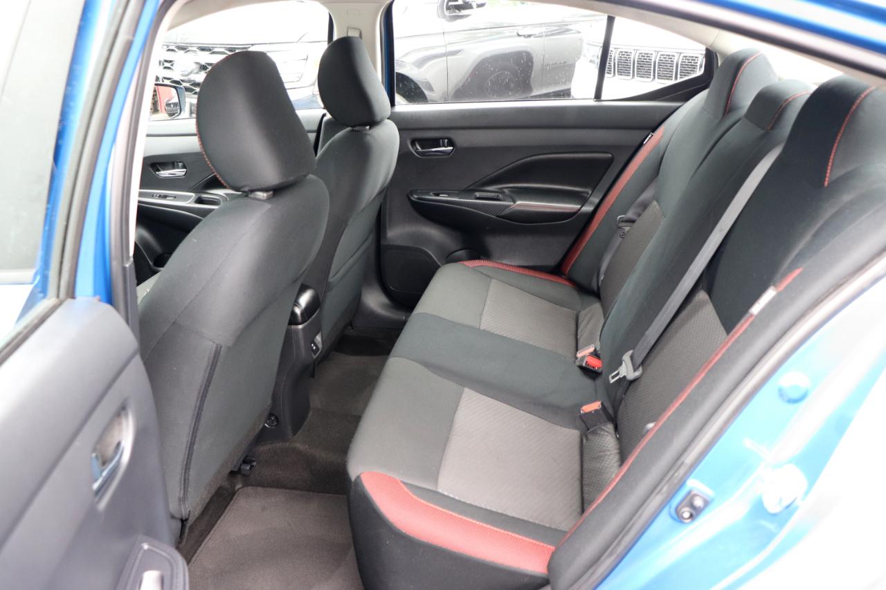 Nissan Versa SR CVT 2024