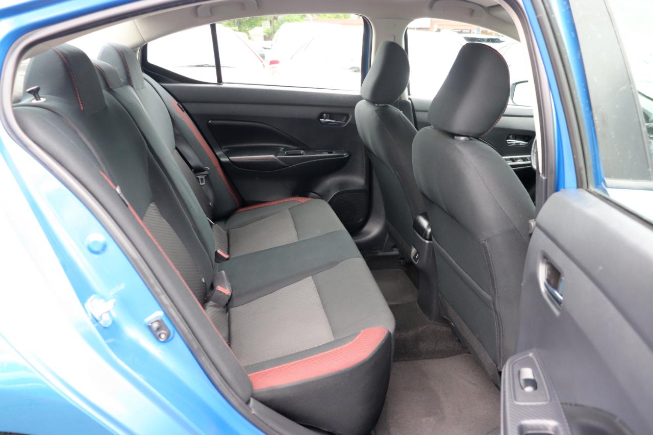 Nissan Versa SR CVT 2024