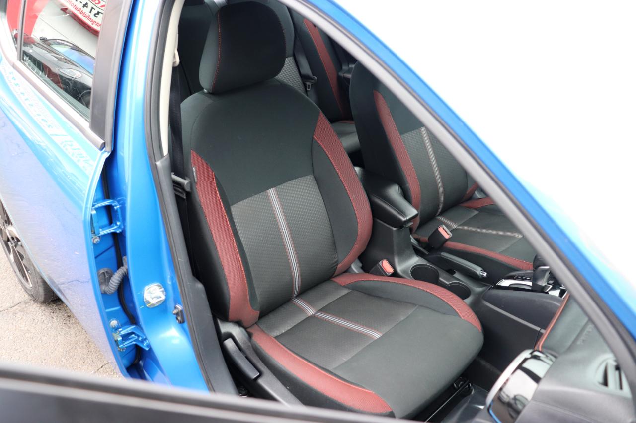 Nissan Versa SR CVT 2024