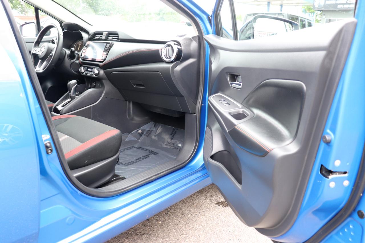 Nissan Versa SR CVT 2024