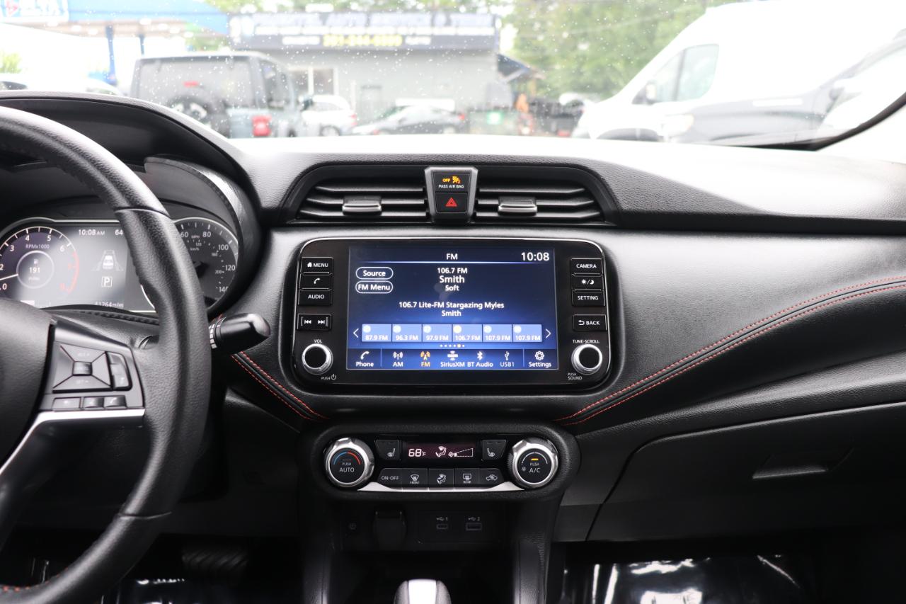 Nissan Versa SR CVT 2024