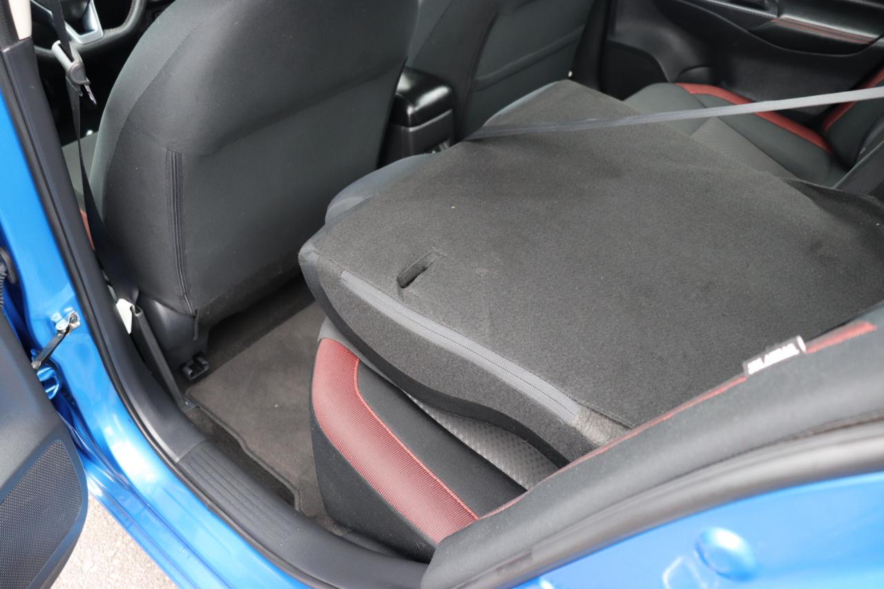 Nissan Versa SR CVT 2024