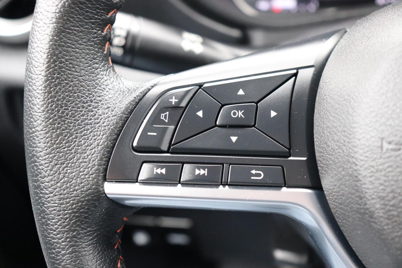 Nissan Versa SR CVT 2024