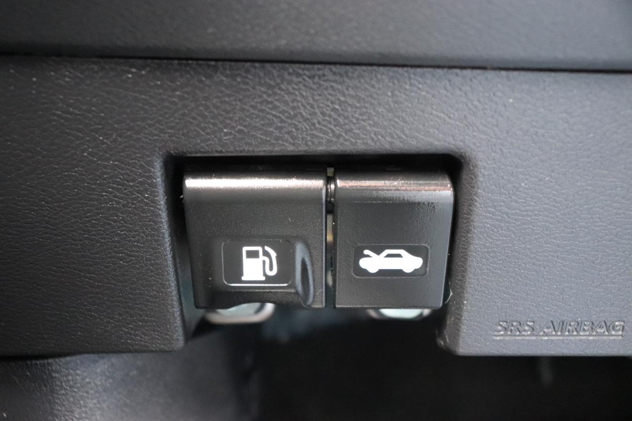 Nissan Versa SR CVT 2024