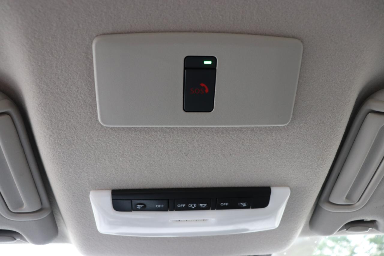 Nissan Versa SR CVT 2024