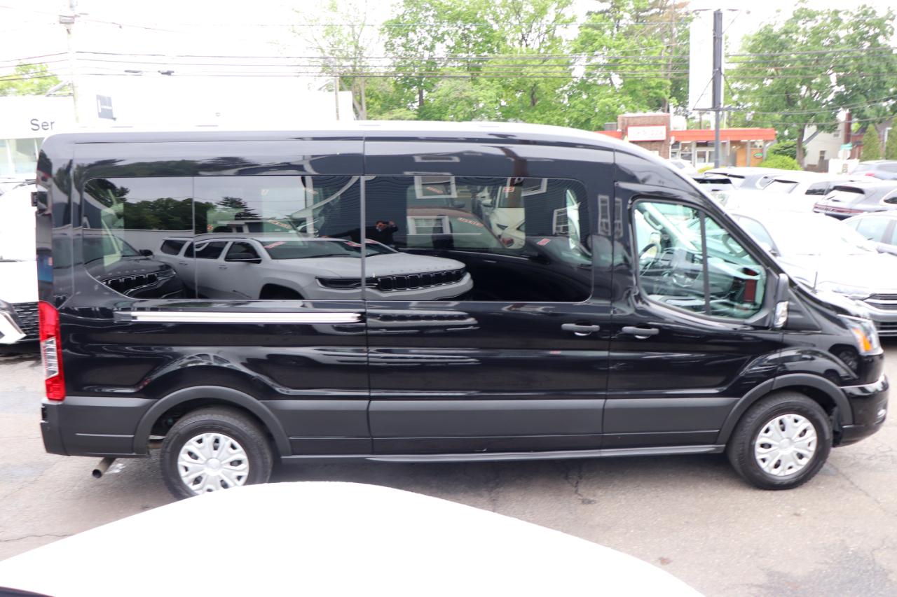 Ford Transit Passenger Wagon T-350 148" Med Roof XLT RWD 2025