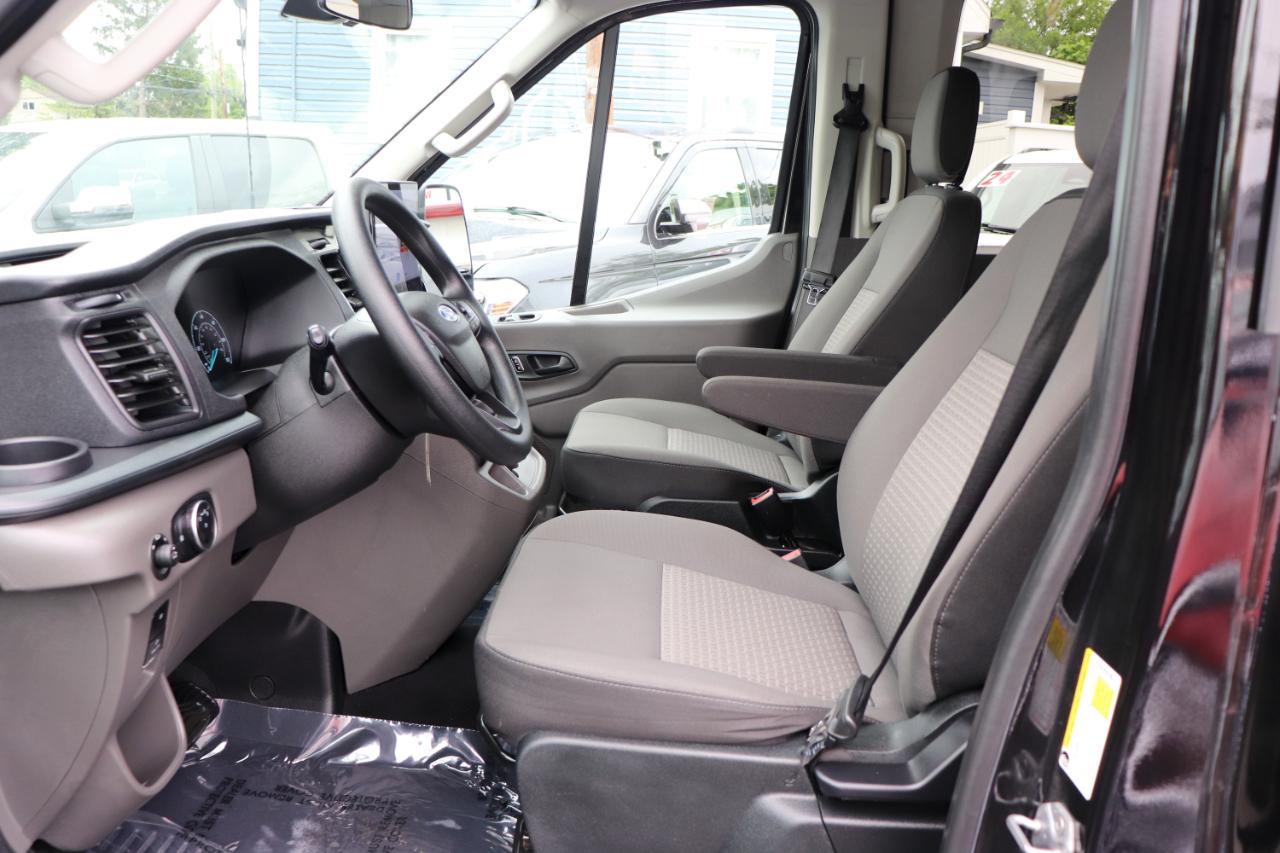Ford Transit Passenger Wagon T-350 148" Med Roof XLT RWD 2025