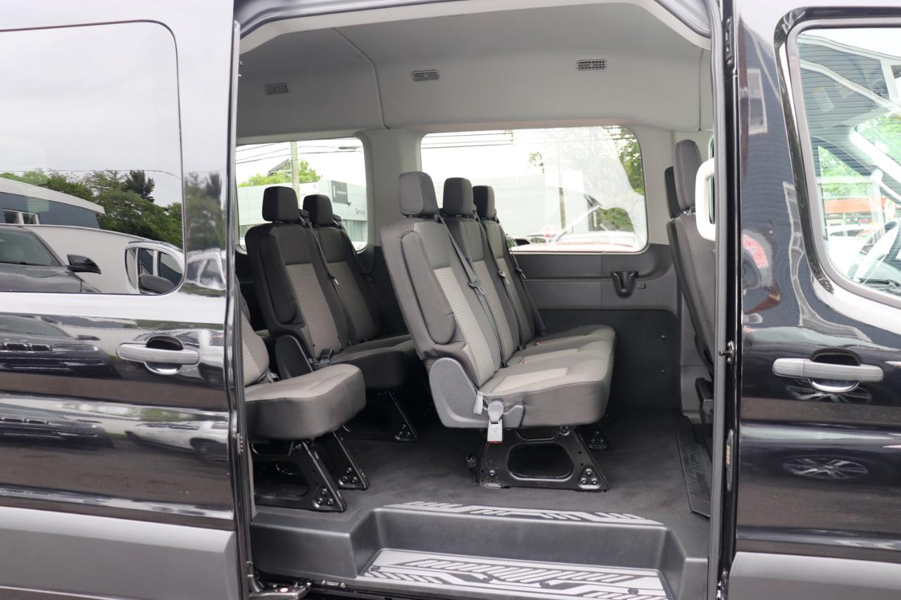 Ford Transit Passenger Wagon T-350 148" Med Roof XLT RWD 2025