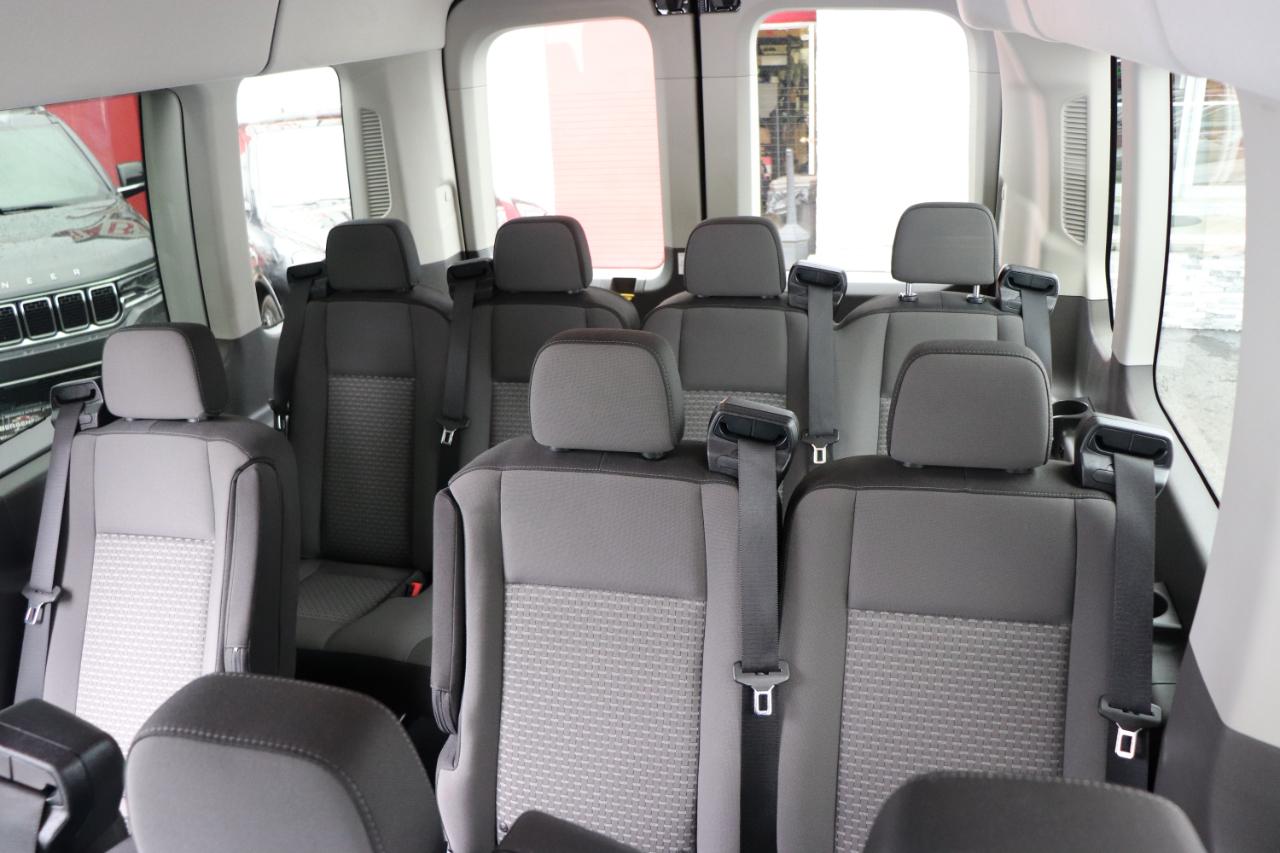 Ford Transit Passenger Wagon T-350 148" Med Roof XLT RWD 2025