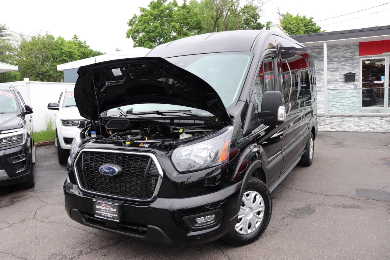 Ford Transit Passenger Wagon T-350 148" Med Roof XLT RWD 2025