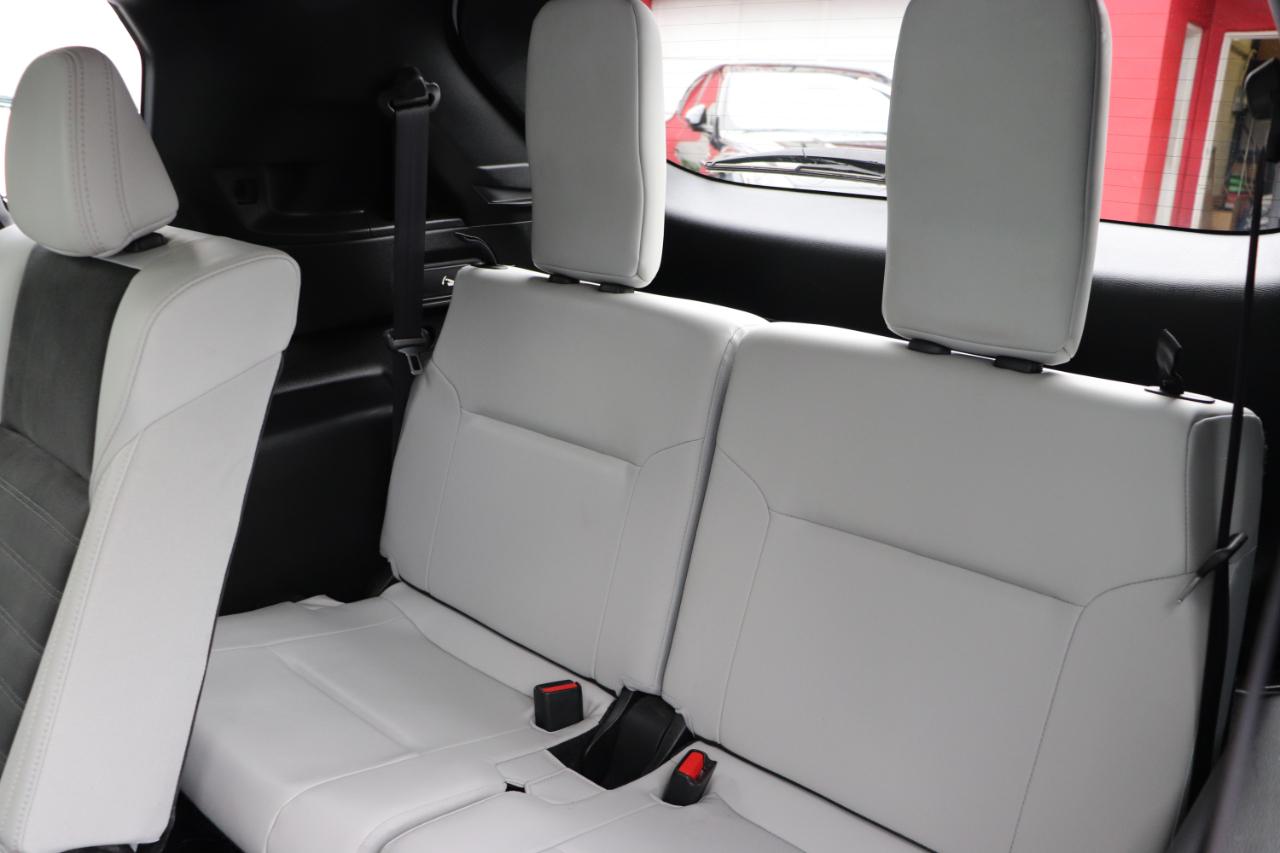 Mitsubishi Outlander SE S-AWC 2025