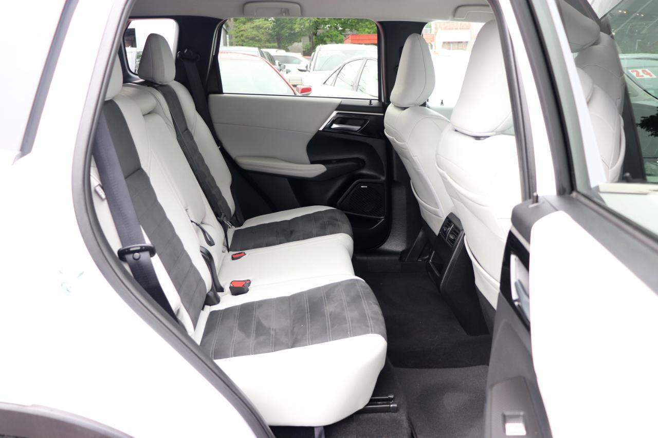 Mitsubishi Outlander SE S-AWC 2025