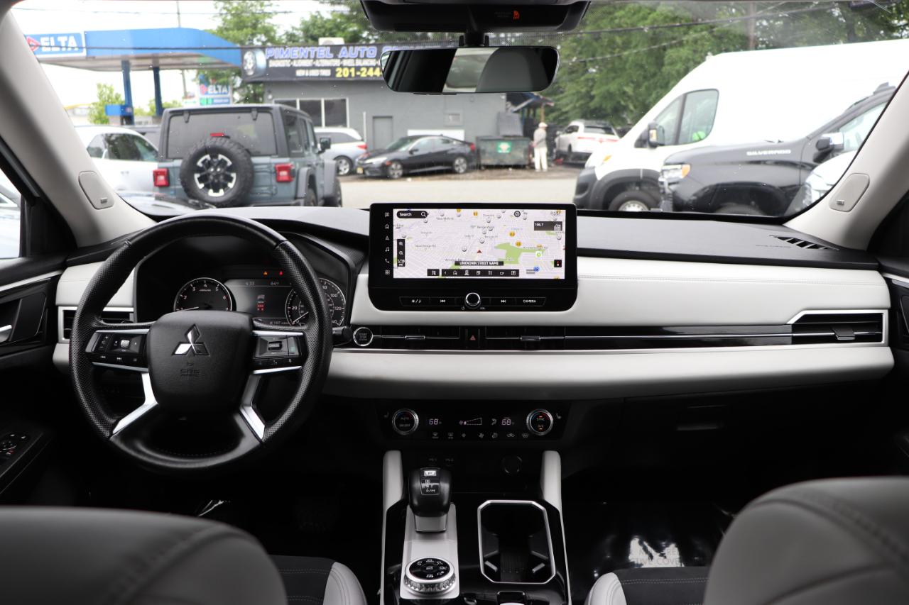 Mitsubishi Outlander SE S-AWC 2025