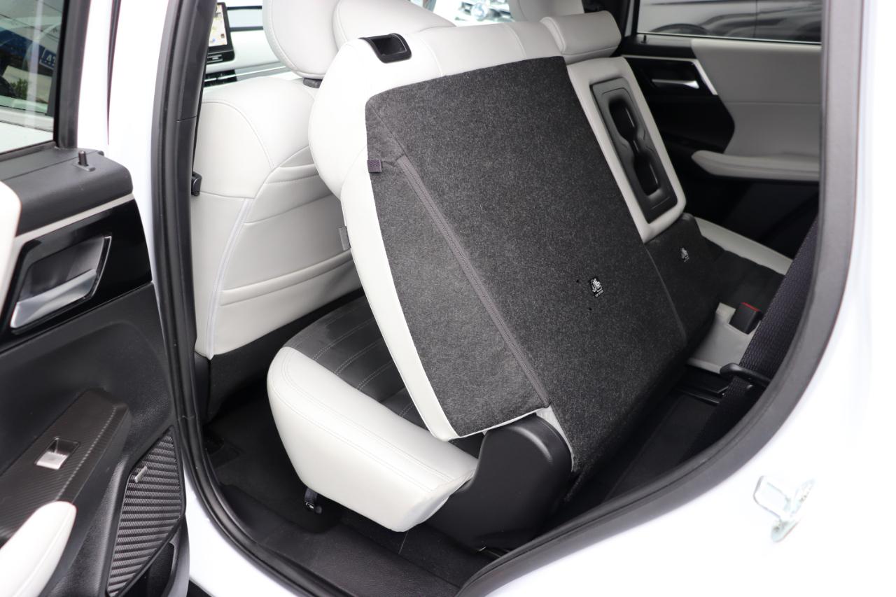 Mitsubishi Outlander SE S-AWC 2025